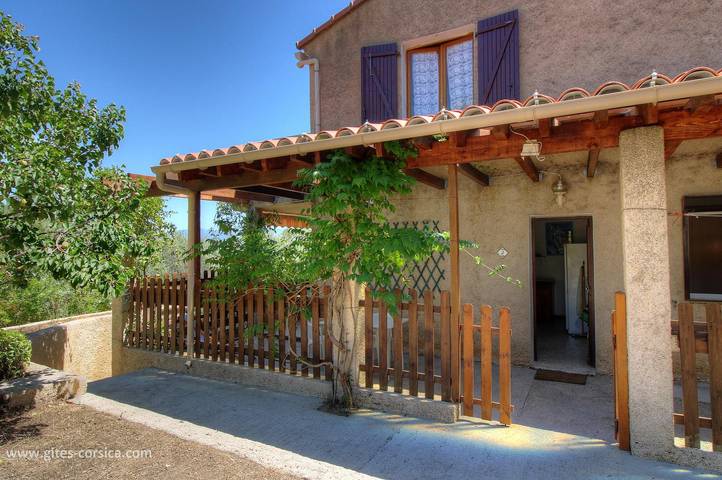 Casa de huéspedes para 4 personas, con terraza y vistas - 1