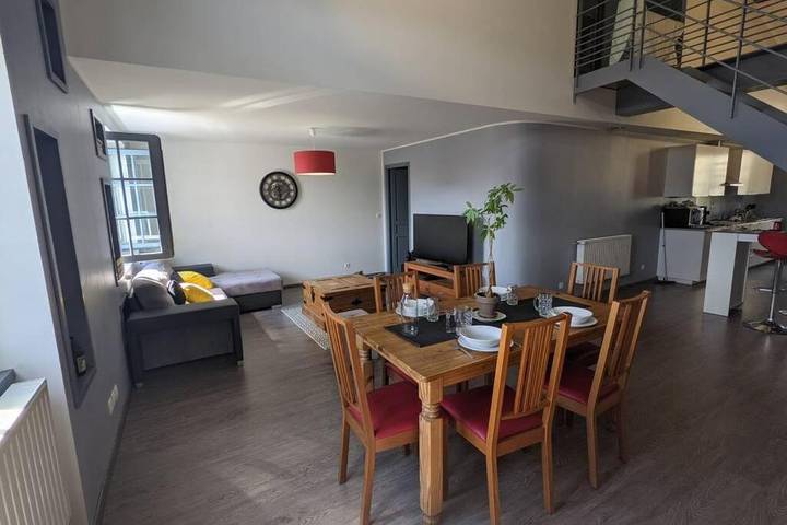 Gîte pour 8 personnes, avec vue dans Office de Tourisme du Puy en Velay - 2