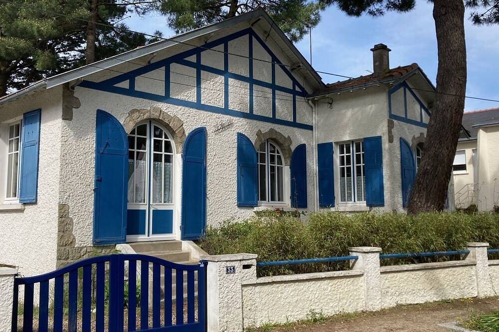 Coeur de La Baule : Villa  Familiale néo Basque - 10 personnes - 5 Chambres. in La Baule-Escoublac, Côte d'Amour