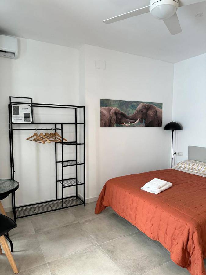 Loft voor 2 personen, met terras in Alicante