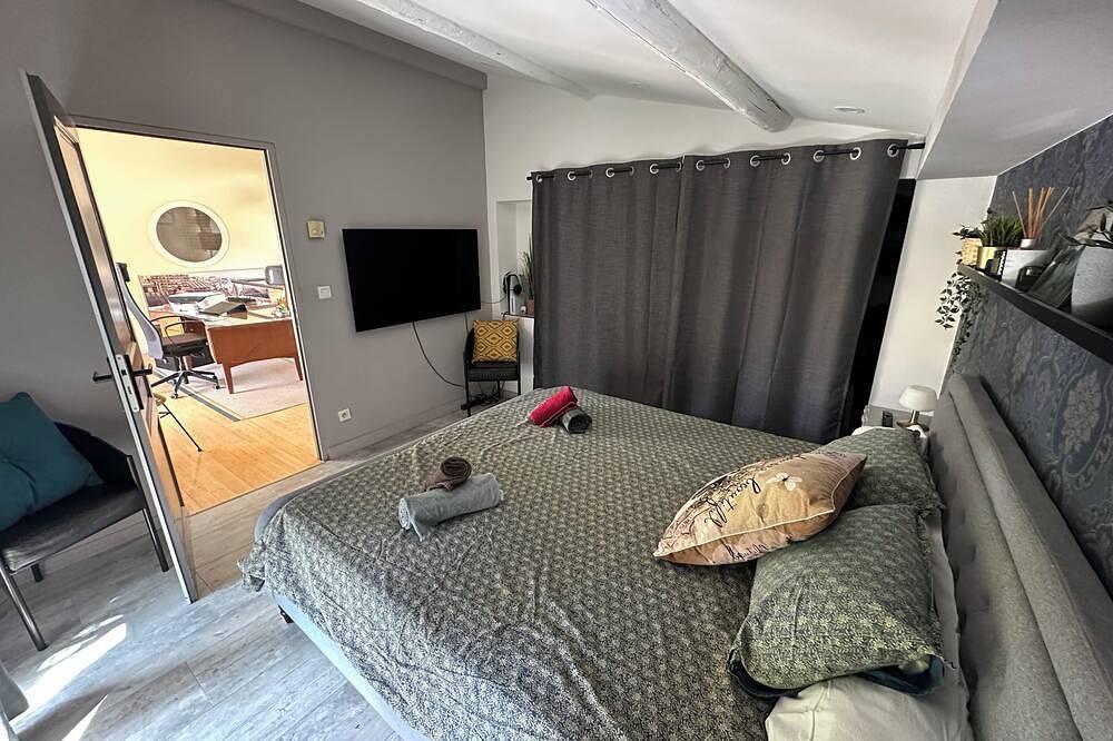 Loft d’exception avec piscine, 4 chambres près de Montpellier et des plages in Lunel, Côte d'Améthyste