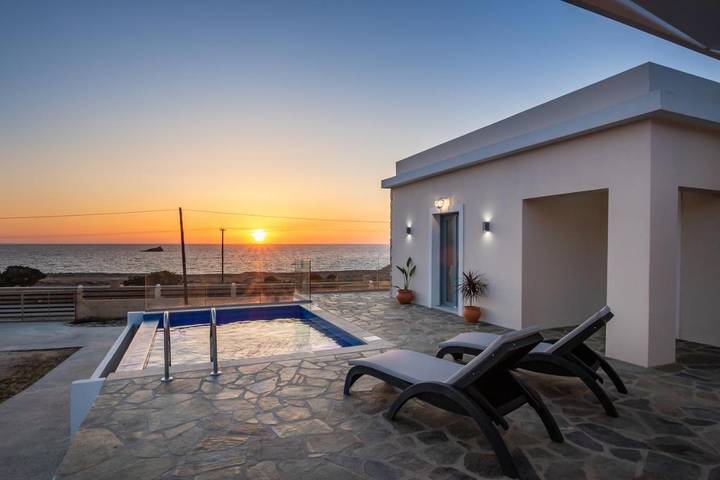 Villa per 4 persone, con piscina e panorama nonché giardino a Scarpanto