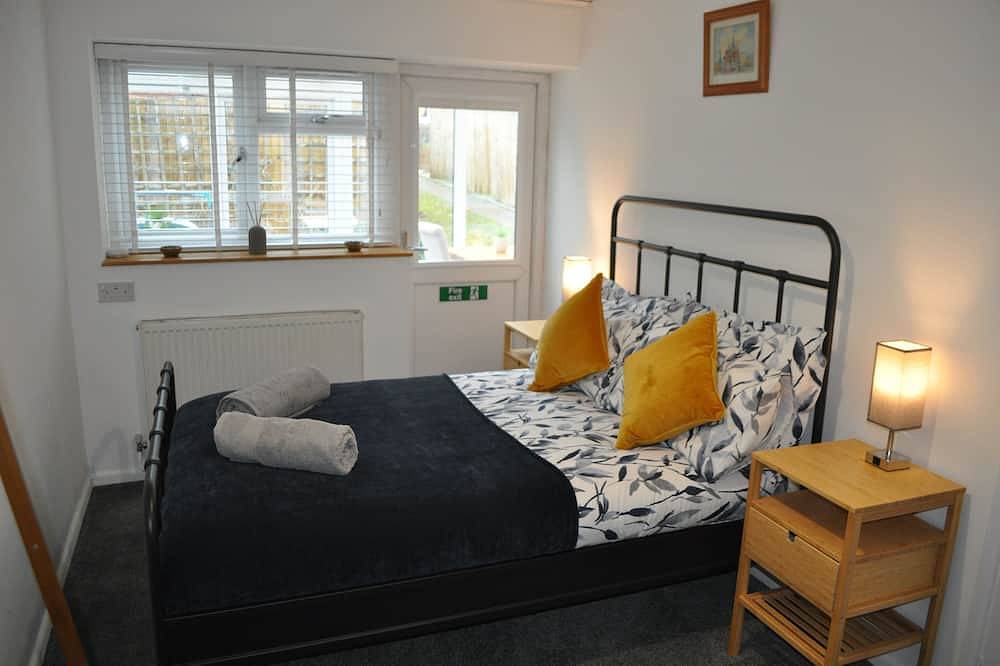 Cozy & Self Contained The Garden Annex 306 in Salisbury, Wiltshire