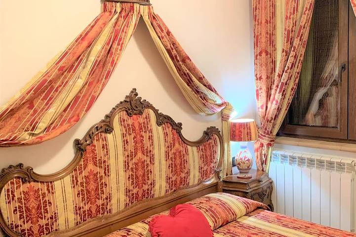 Exclusive Italian Villa Overlooking Lake Bolsena, I Gigli Del Belvedere in Montefiascone, Provincia di Viterbo