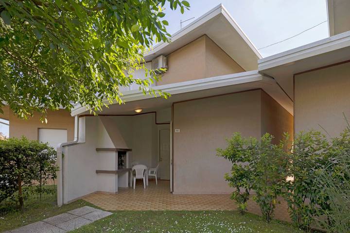 Villa per 6 persone, con giardino a Bibione