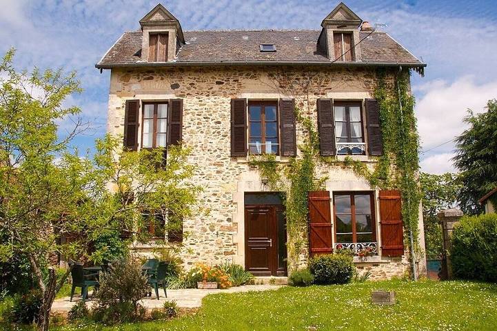 Gîte pour 8 personnes, avec jardin à Saint-Mesmin (Dordogne)