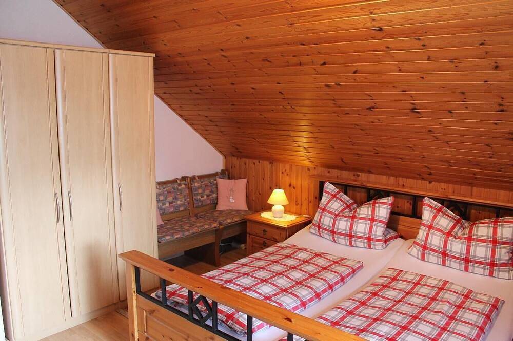 Ganze Wohnung, Komfort-Ferienwohnung Burck  97 qm , 3 Schlafzimmer, 2 Wc in Wankendorf, Südliche Ostseeküste