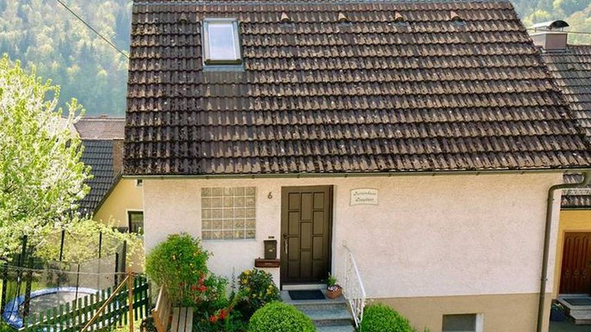 Ferienwohnung für 4 Personen, mit Garten und Balkon, kinderfreundlich in Wiesenttal