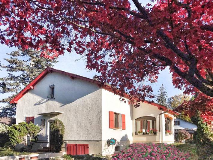 Location de vacances pour 2 personnes, avec jardin à Meyrin
