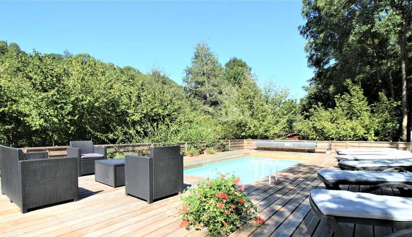 Maison de vacances pour 4 personnes, avec Terrasse et Jardin ainsi que Piscine et Vue
