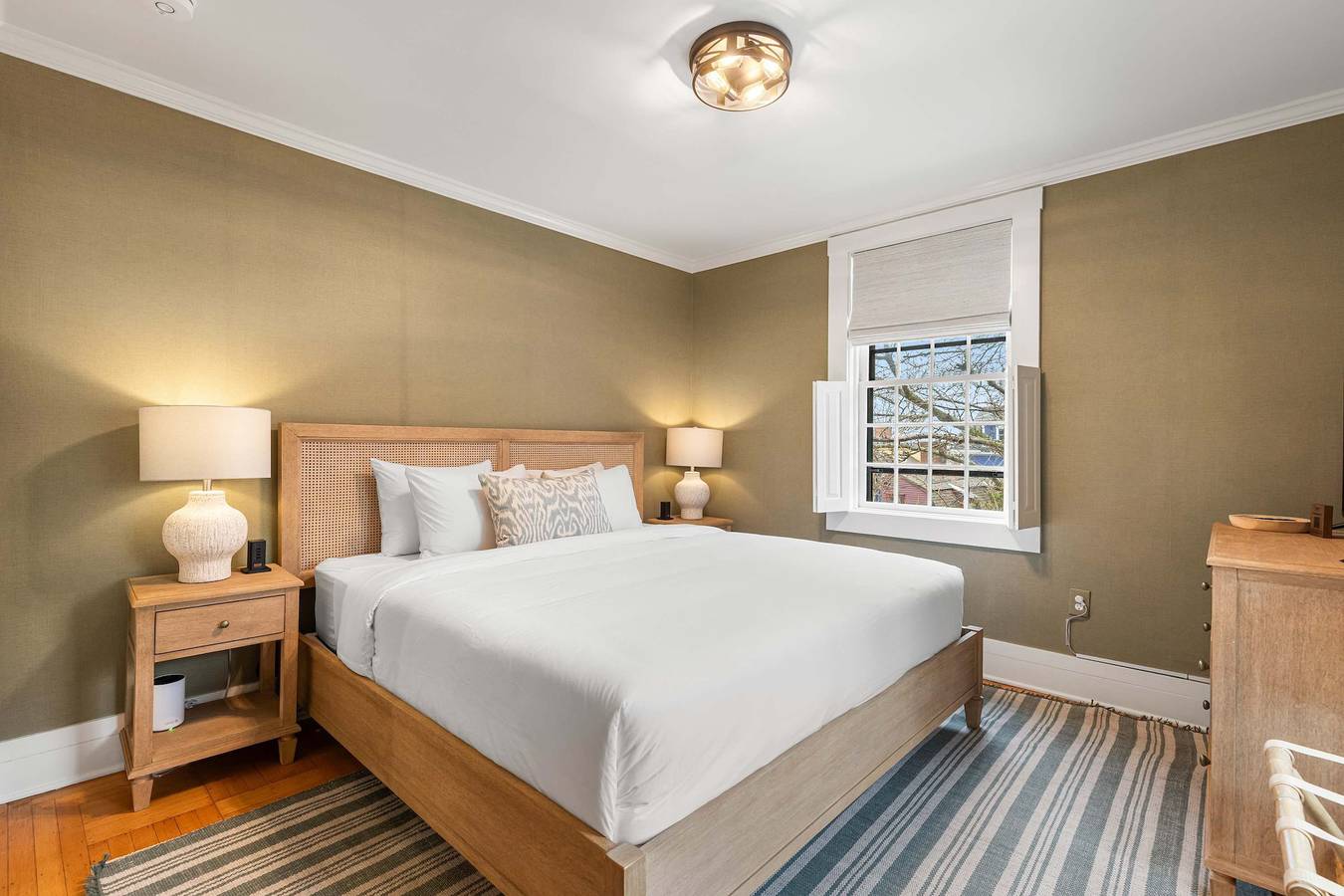 Ganze Wohnung, Regatta Suite at The Royce Refined Newport Charm in Newport, Newport County