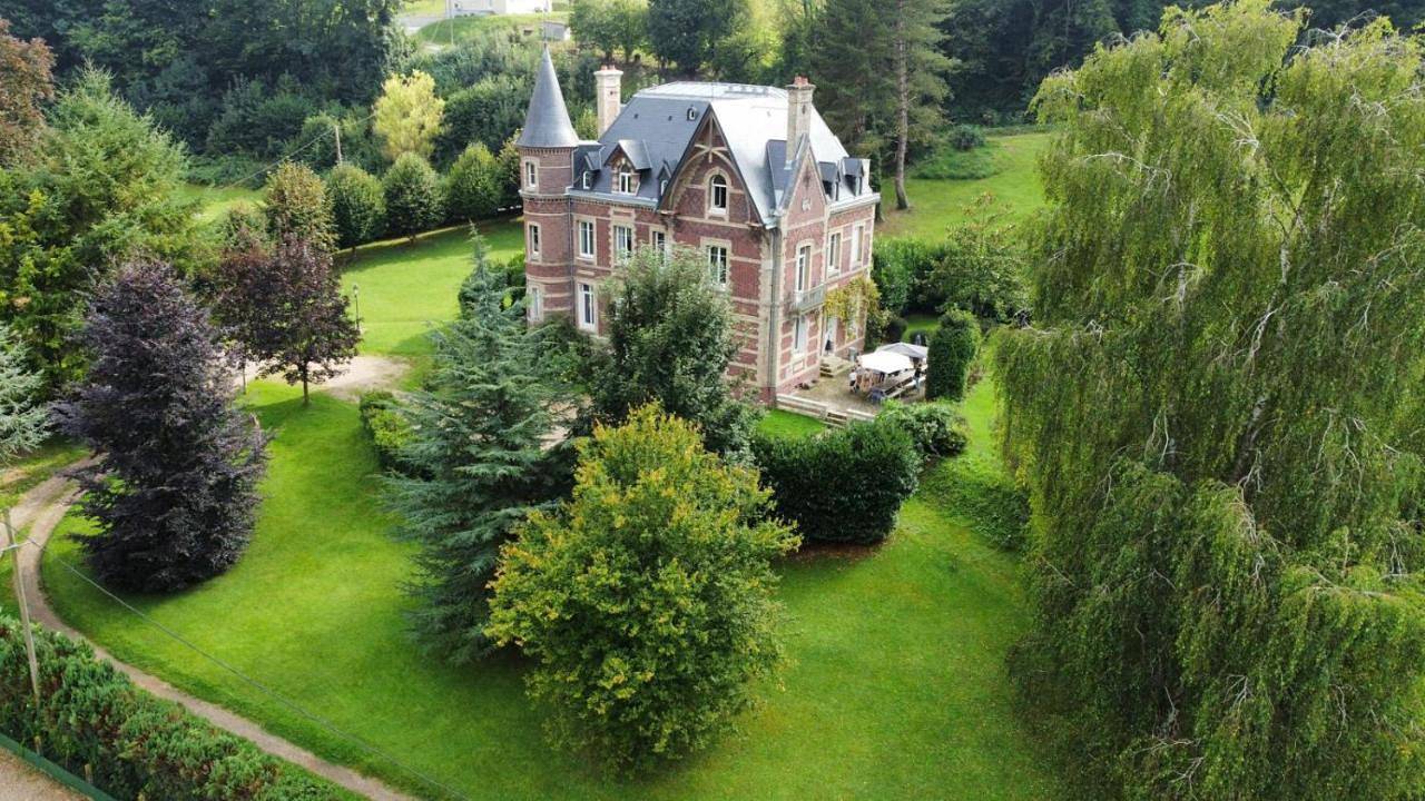 Château de Branville in Saint-Aubin-Épinay, Région de Rouen