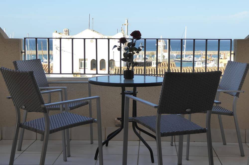 Ganze Wohnung, Porto Fino Apartment mit Blick auf den Yachthafen und das Meer (Wlan inbegriffen) in Almerimar, El Ejido