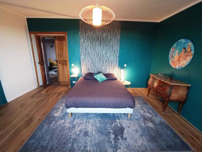 Location de vacances pour 2 personnes, avec piscine et jardin ainsi que vue et terrasse, animaux acceptés à Thoard - 3