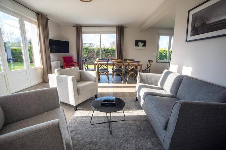 Location de vacances pour 7 personnes, avec jardin à Groffliers