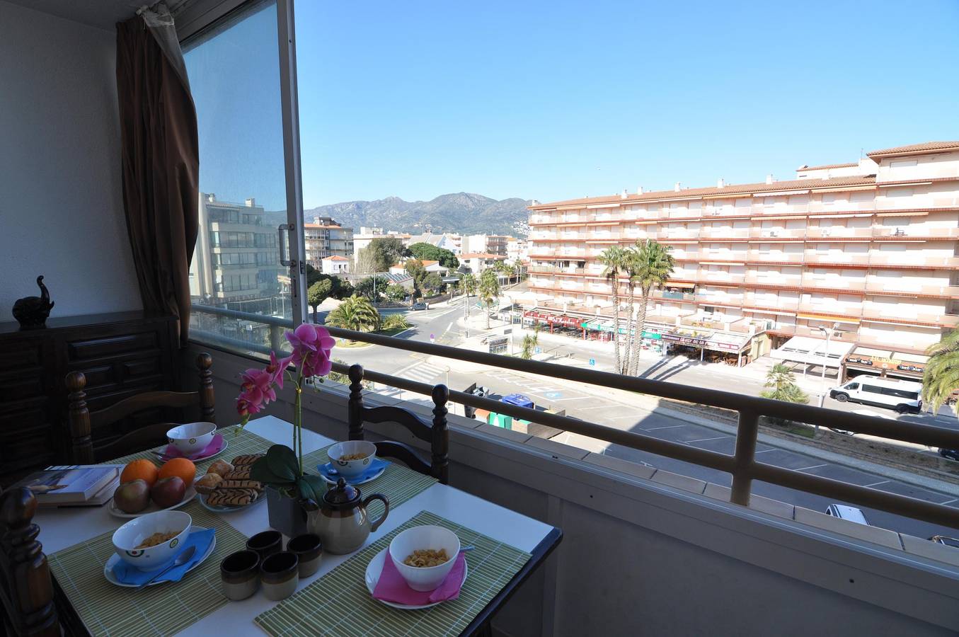 Ganzes Studio, Charmante Wohnung zur Miete in Roses, Costa Brava! 0 Meter vom Strand entfernt. Genießen Sie den Gemeinschaftspool und den Meerblick. in Santa Margarida, Roses