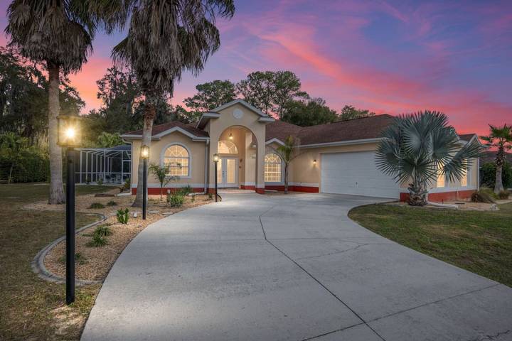 Vacation rental for 8 people, with pool and yard in Citrus County