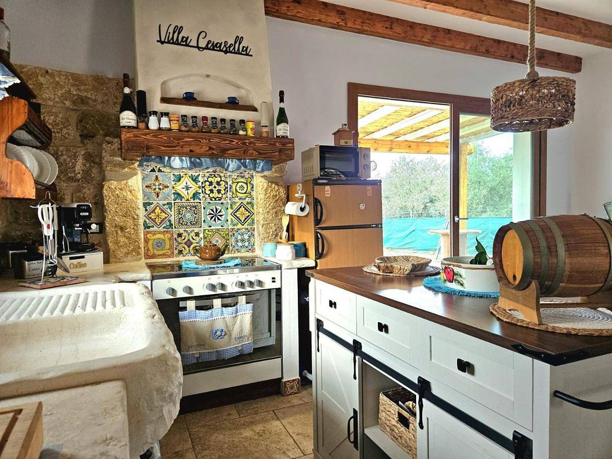 Villa Cerasella - Rustic Sicilian Retreat with Private Pool & Sunset View in Salvina, Trappeto