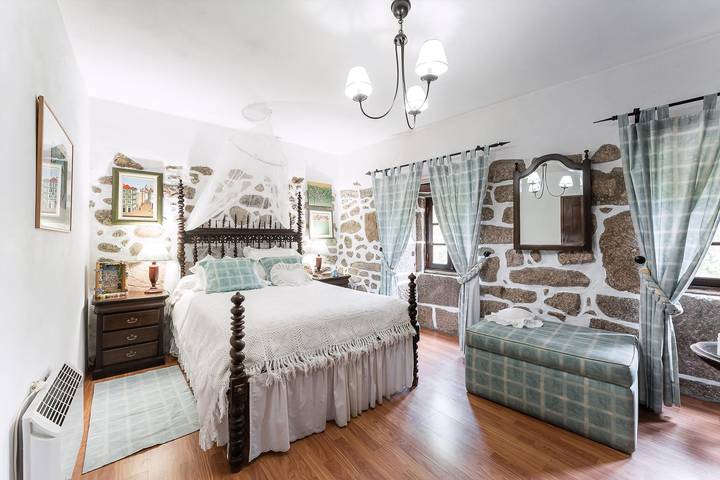 Casa rural para 2 personas, con Balcón y Terraza además de Jardín y Piscina en Distrito de Viseu - 2