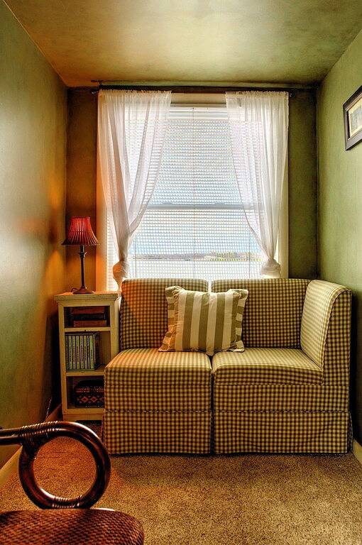 Vacation rental for 25 people, with pool and hot tub as well as yard and sauna in Illinois