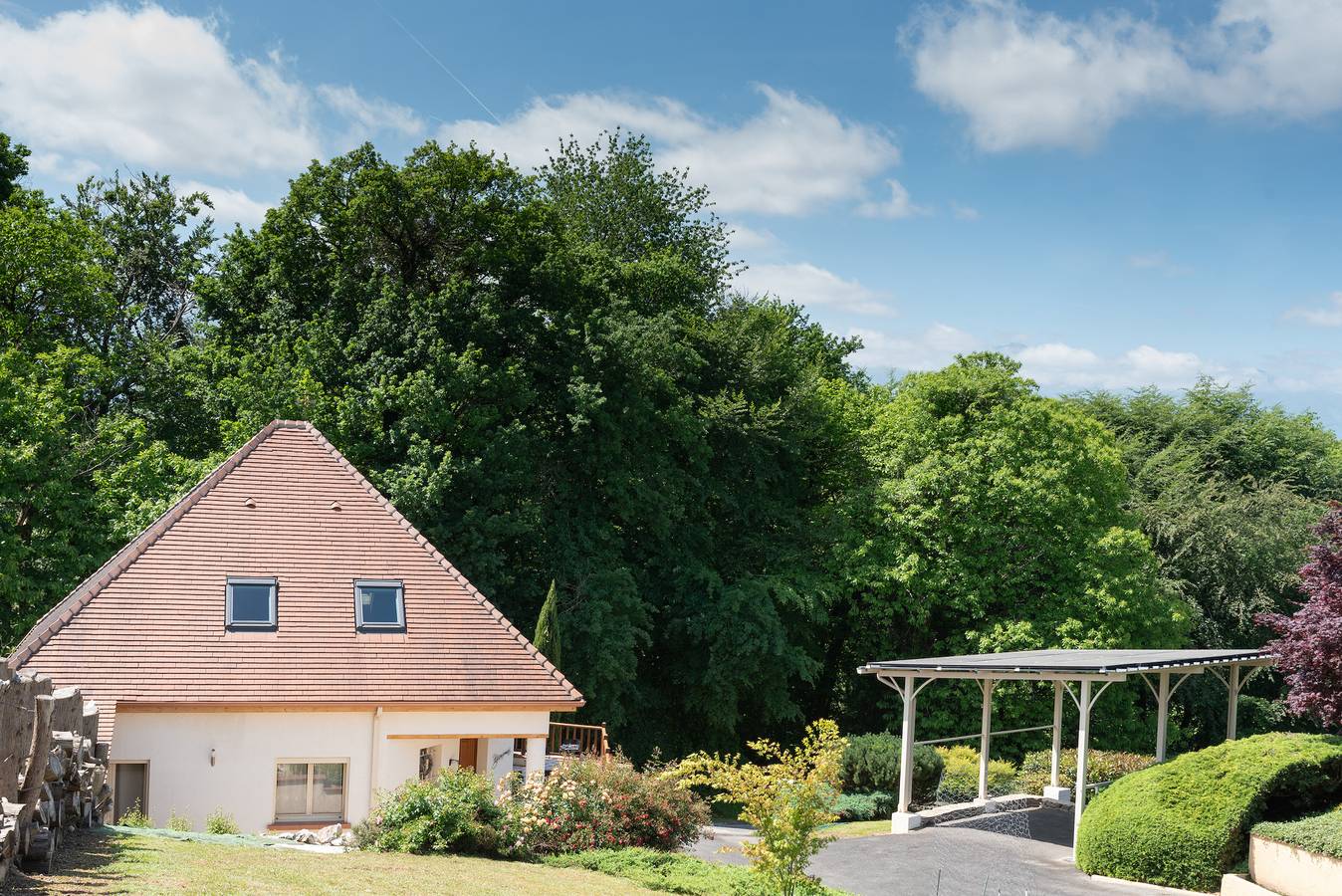 Holiday Home 'Kojonomai' with Private Terrace, Wi-Fi and Air Conditioning in Coarraze, Béarn