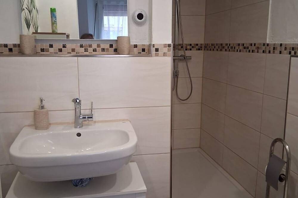 Ganze Wohnung, Ferienwohnung Kyllburg - 2-Bett-Ferienwohnung Dusche/Wc, für 1-3 Personen in Kyllburg, Eifelkreis Bitburg-Prüm