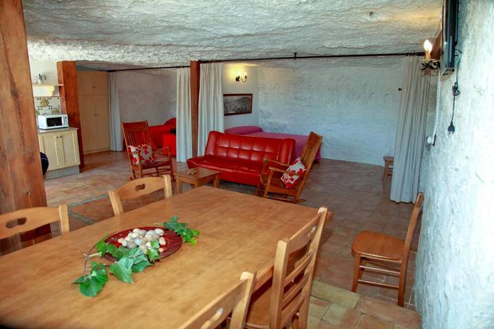 Casa rural para 6 personas, con vistas y balcón, Se admiten mascotas en La Manchuela - 4