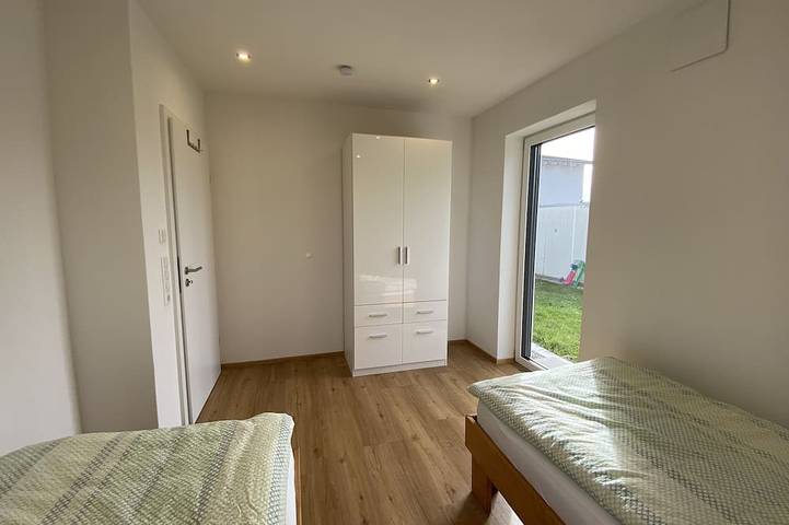 Ganze Wohnung, Ferienwohnung in Ravensburg, Neubau, ruhig, in der Natur, Barrierefrei, Terrasse in Ravensburg, Region Bodensee-Oberschwaben