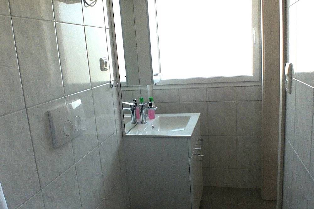 Ganze Wohnung, Einraum Apartment im Ferienpark Buntspecht in Pruchten, Vorpommern-Rügen
