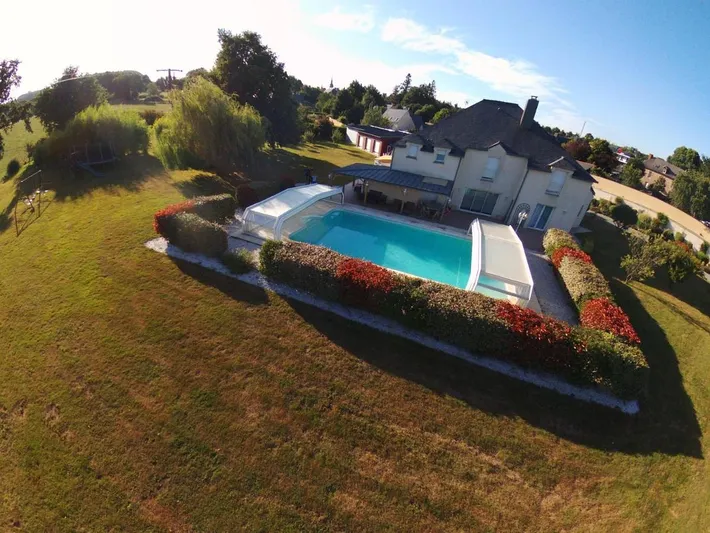 Alojamiento y desayuno para 2 personas, con vistas además de piscina y jardín, Se admiten mascotas - 1