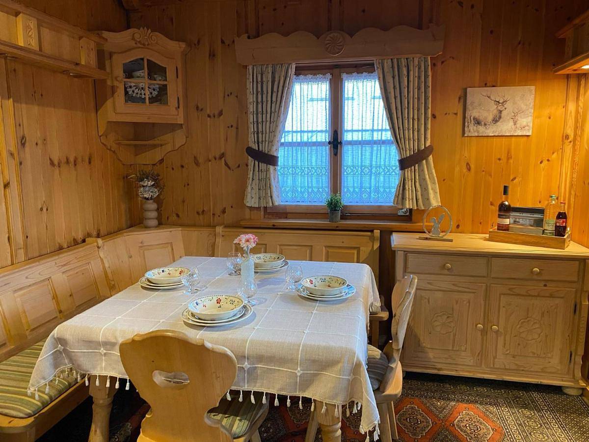 Ganze Wohnung, Einzigartiges Alpenstil Chalet mit Panoramablick in Reuschenbach, Hausen (Wied)
