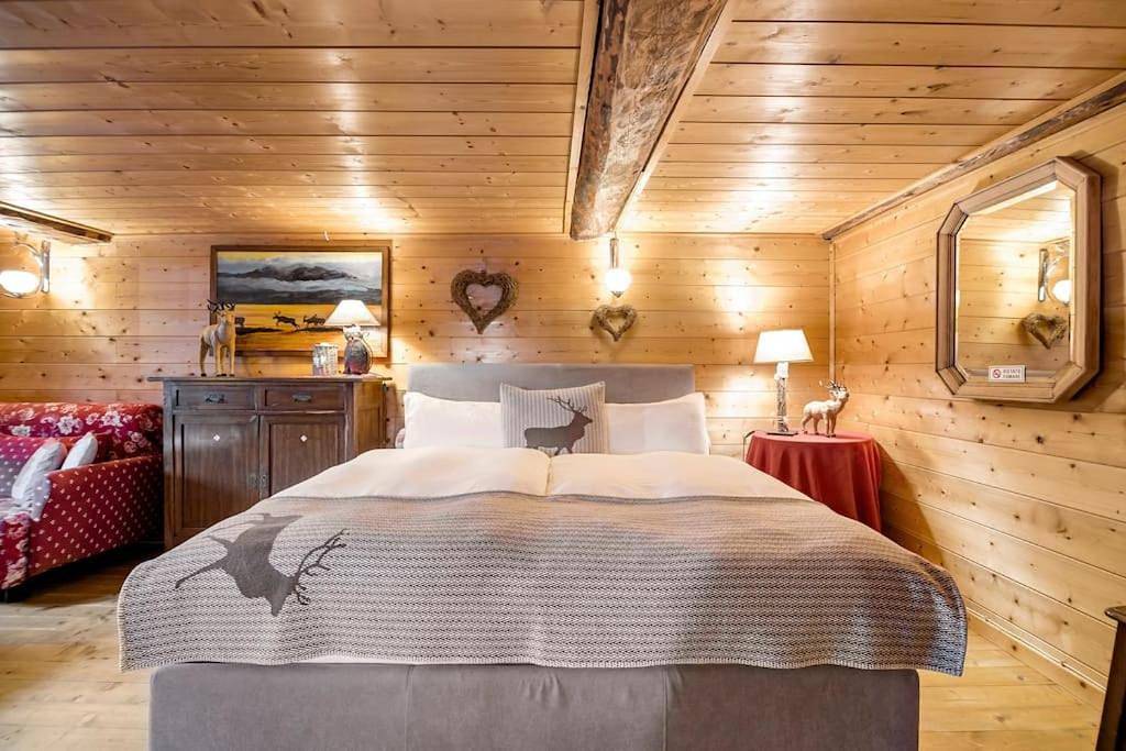 Superior Double Room in Bedretto, Lepontinische Alpen