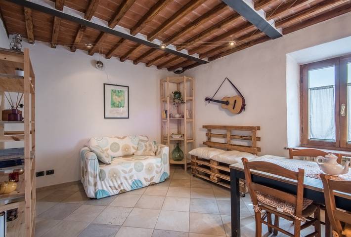 Appartamento intero, Apartment "Casa di Franca a San Galgano" in Historical Centre in Chiusdino, Siena e dintorni