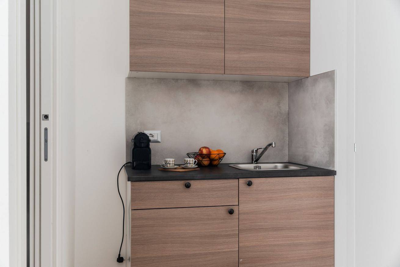 Apartamento inteiro, Cagliari Modern Studio near the Station! in Cagliari, Campidano