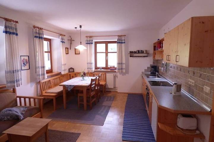 Ferienwohnung für 5 Personen, mit Balkon und Garten sowie Sauna - 1