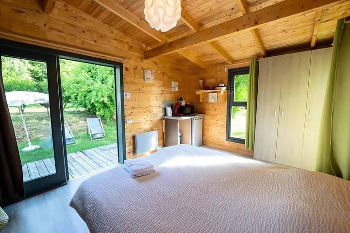 Gîte pour 2 personnes, avec terrasse ainsi que sauna et piscine à Chamberet - 3
