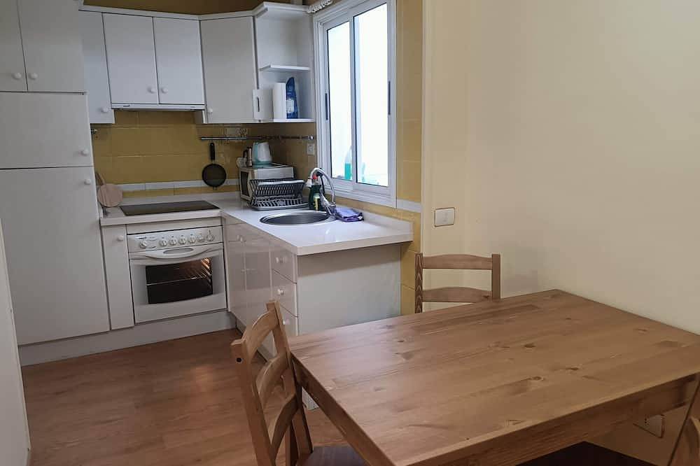 Entire apartment, Walk 2 minutes to the Ocean in Las Galletas, Arona