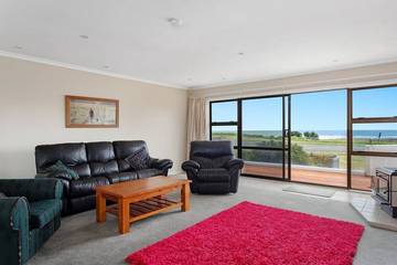 Holiday Home for 6 People in Bay of Plenty, New Zealand, Photo 2