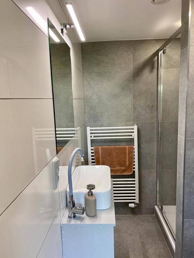 Apartmán - E - Vyhlídka nad řekou in Zdiby, Praga Wschodnia