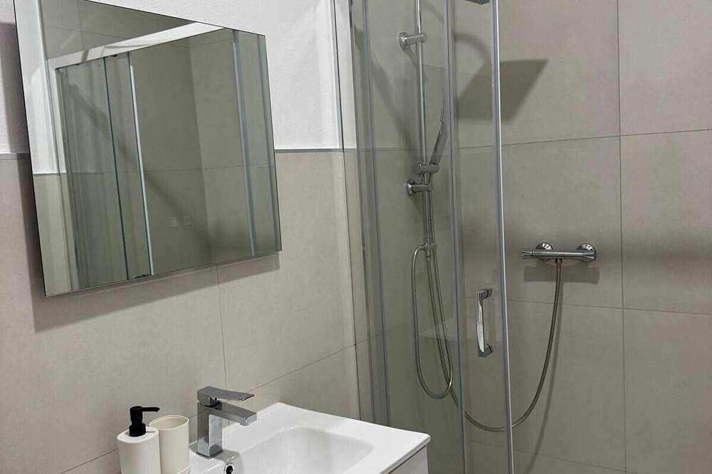 Apartment with large terrace sea view, roof terrace with whirlpool in Cirò Marina, Golfe de Tarente