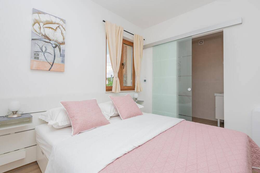 Lovely home in Vrgorac with Wifi in Makarska Riviera