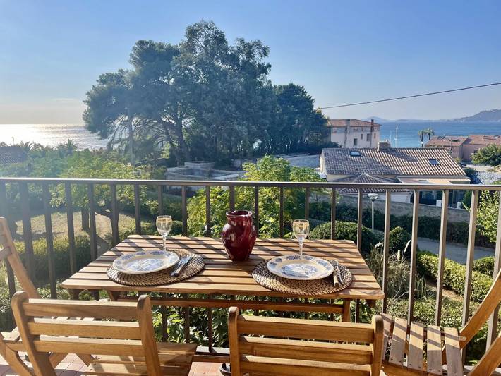 Gîte pour 2 personnes, avec balcon dans Plage de La Garonne