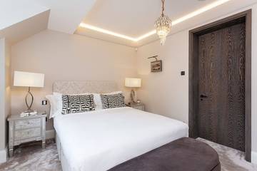 Holiday Rental for 10 People in Kensington and Chelsea, London, Photo 3