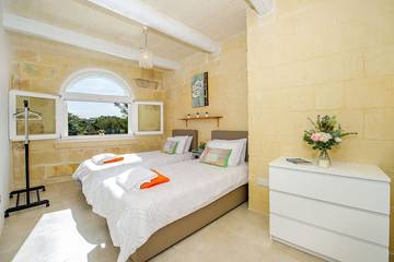 Villa for 11 People in Nadur, Gozo, Photo 1