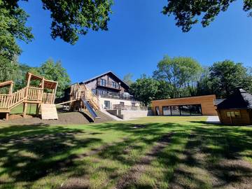 Villa für 18 Personen, mit Terrasse und Garten sowie Sauna, mit Haustier in Belgien