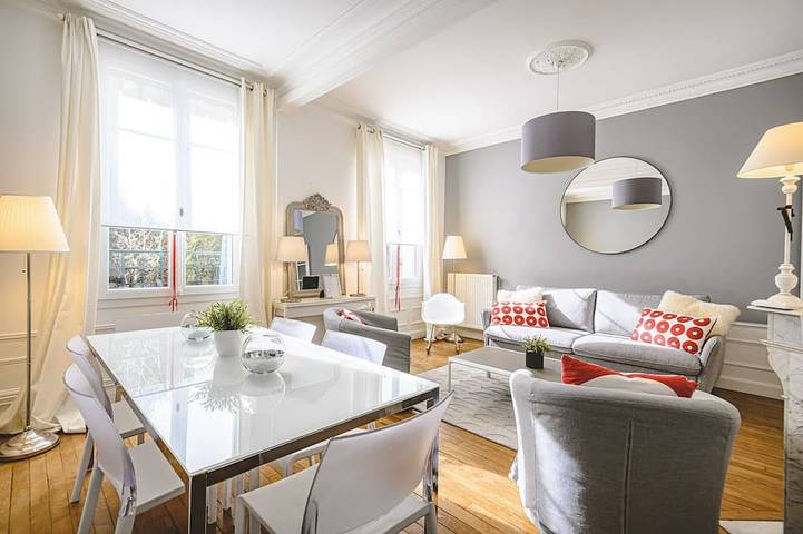 Location de vacances pour 6 personnes, avec jardin et terrasse à Reims
