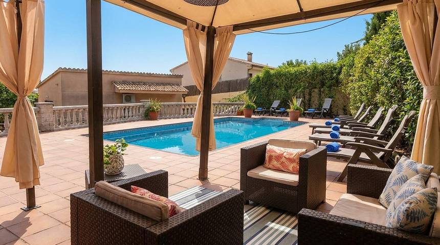 Chalet para 10 personas, con jardín y piscina, Familias con niños en Garraf - 3