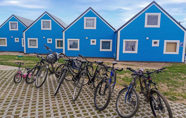 Holiday home for 8 people with lake view in Kuyavian-Pomerania