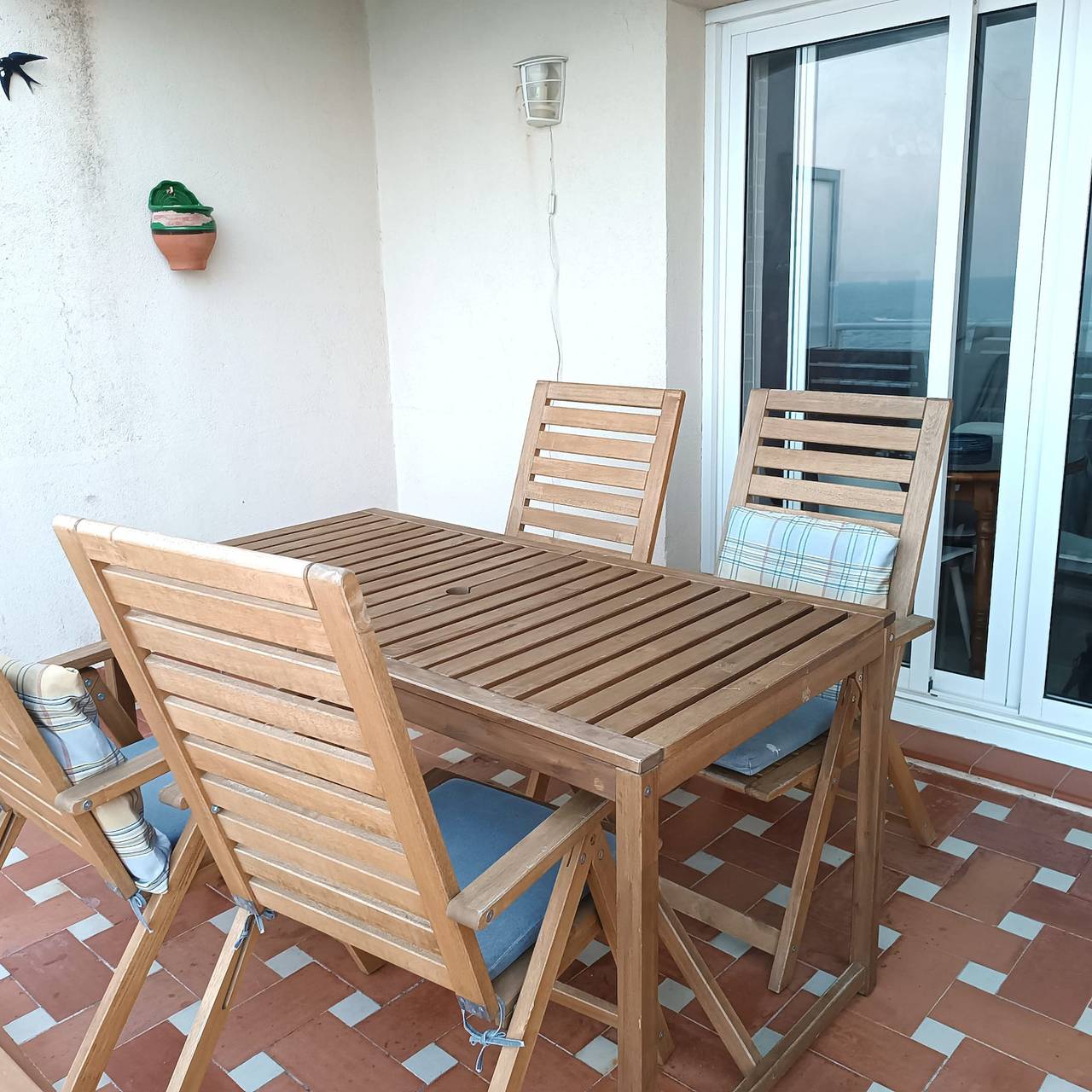 Appartement entier, Appartement de vacances pour 6 personnes avec terrasse in Pineda de Mar, Costa del Maresme
