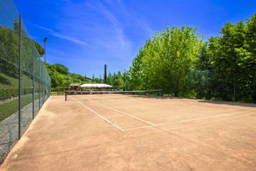 Villa With Pool for 18 People in Arezzo Province, Tuscany, Photo 3
